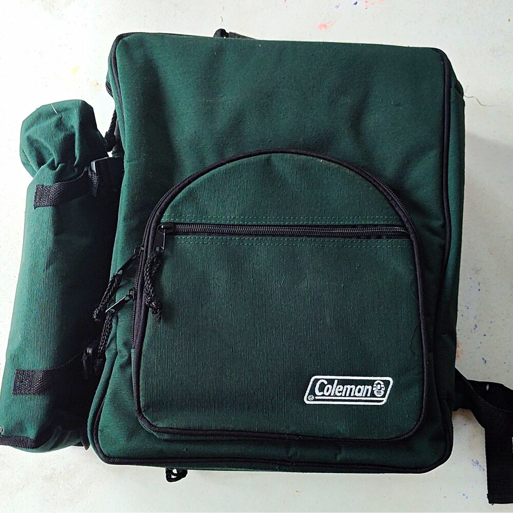 Coleman Insulated Picnic Backpack Set Green/Black w Plates Flatware Glasses 1474